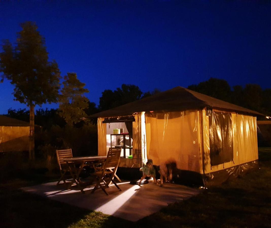 Отель Camping Aquarev Лудеак Экстерьер фото